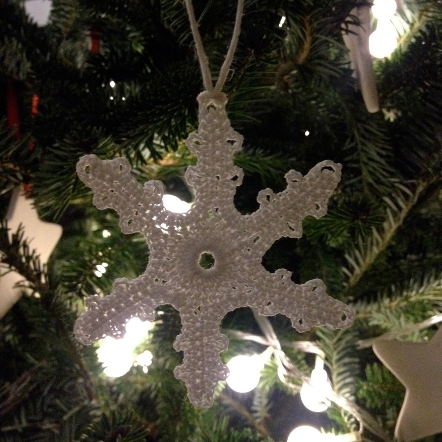 crochet snowflake christmas tree decoration